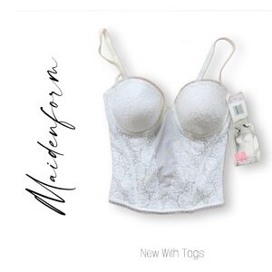 NWT Maidenform White Lace Corset
